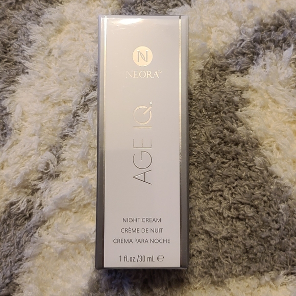 Neora Night